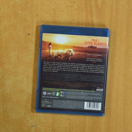 MIA Y EL LEON BLANCO - BLURAY