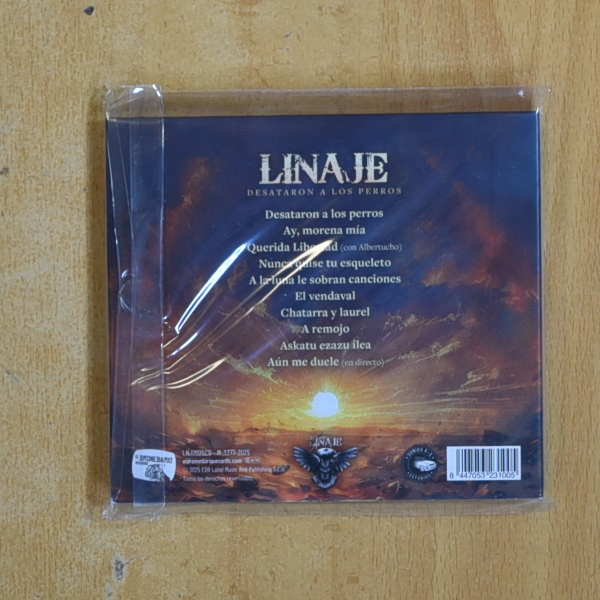 LINAJE - DESATARON A LOS PERROS - CD