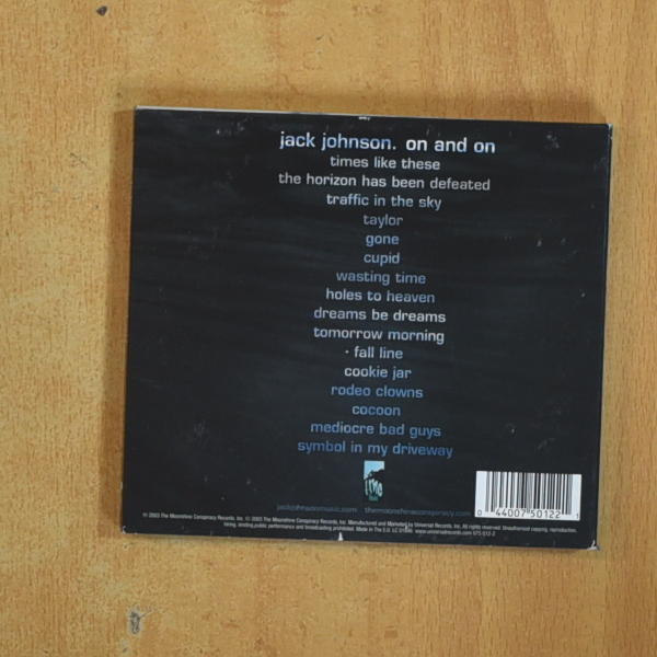 JACK JOHNSON - ON AND ON - CD