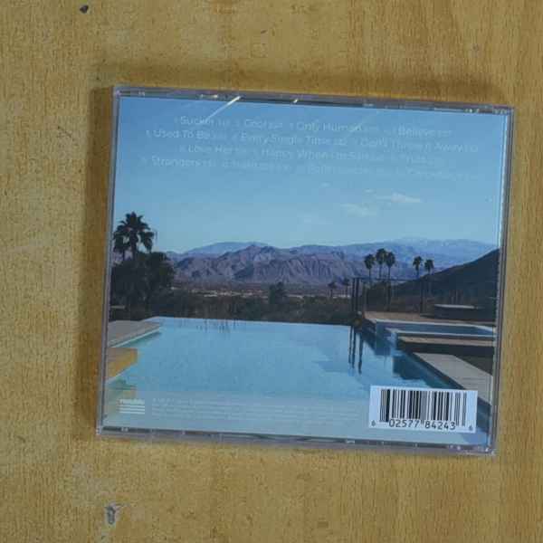 JONAS BROTHERS - HAPPINESS BEGINS - CD