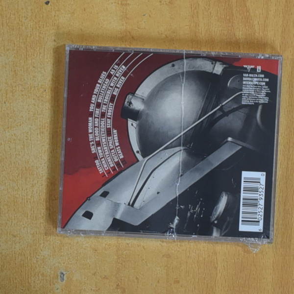 VAN HALEN - A DIFFERENT KIND OF TRUTH - CD