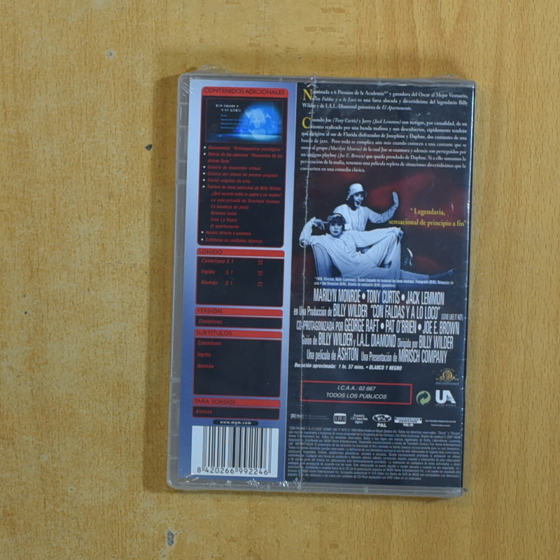 CON FALDAS Y A LO LOCO - DVD