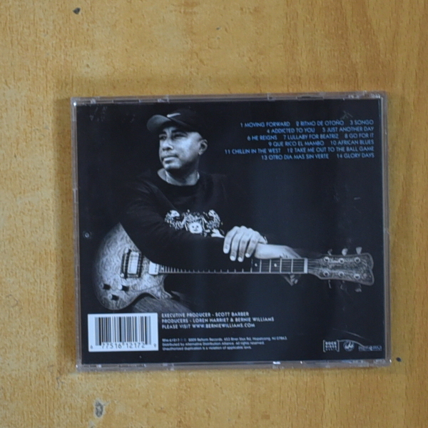 BERNIE WILLIAMS - MOVING FORWARD - CD