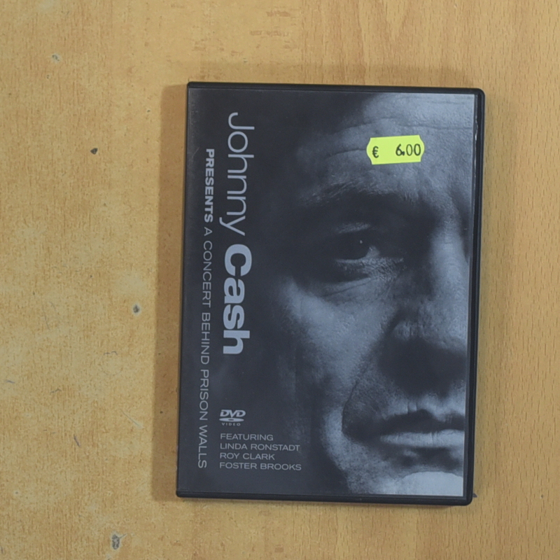 JOHNNY CASH PRESENTS A CONCERT BEHIND PRISON WALLS - DVD