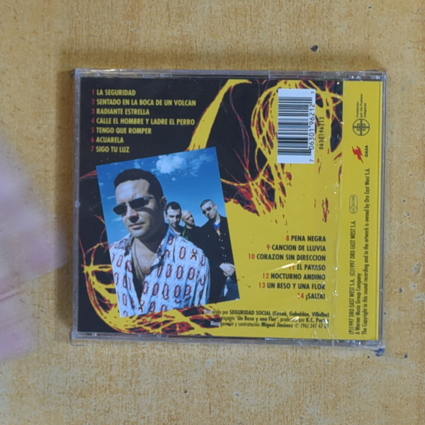 SEGURIDAD SOCIAL - EN LA BOCA DEL VOLCAN - CD