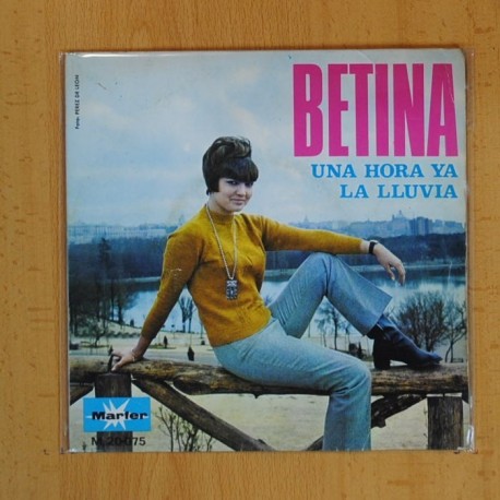[137272] BETINA - UNA HORA YA / LA LLUVIA - SINGLE