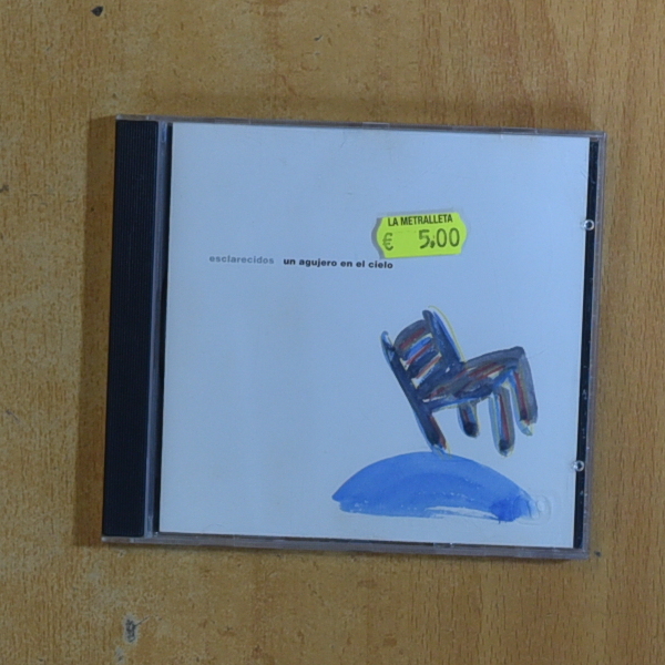 ESCLARECIDOS - UN AGUJERO EN EL CIELO - CD