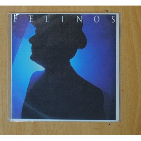 [248701] JAYME MARQUES Y MARIELA - FELINOS ROYAL CROWN B.S.O. - SINGLE