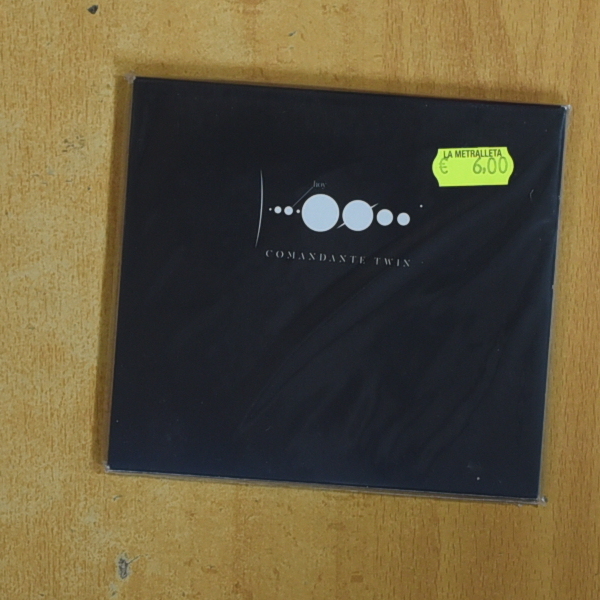 COMANDANTE TWIN - HOY - CD
