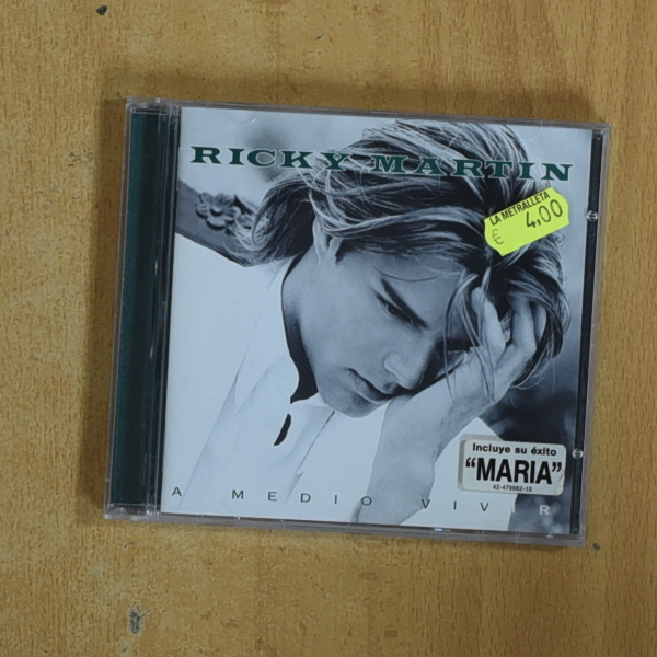 RICKY MARTIN - A MEDIO VIVIR - CD