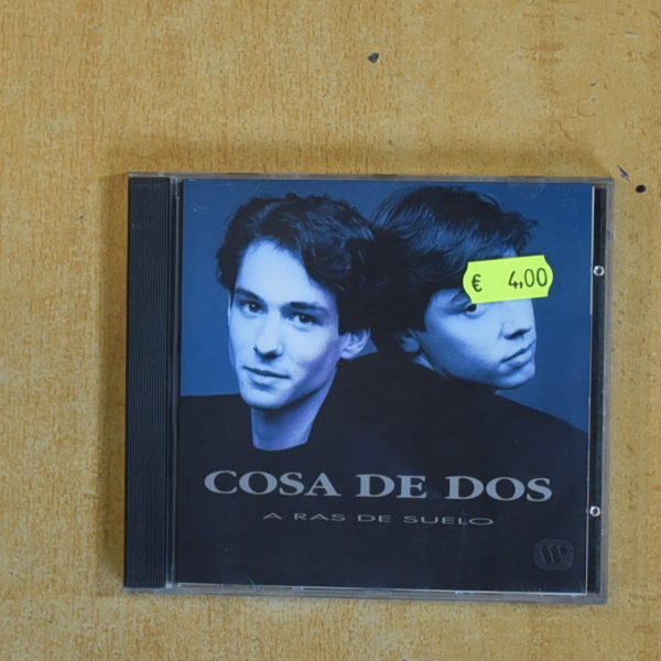 COSA DE DOS - A RAS DE SUELO - CD