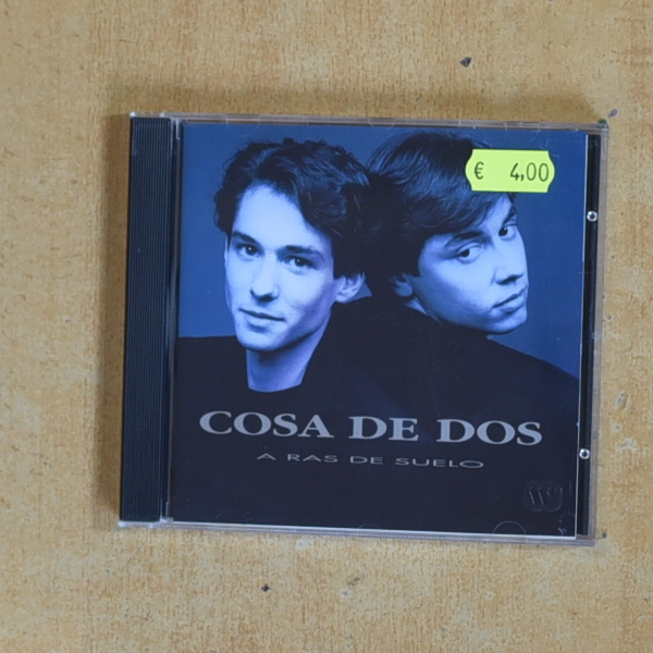 COSA DE DOS - A RAS DE SUELO - CD